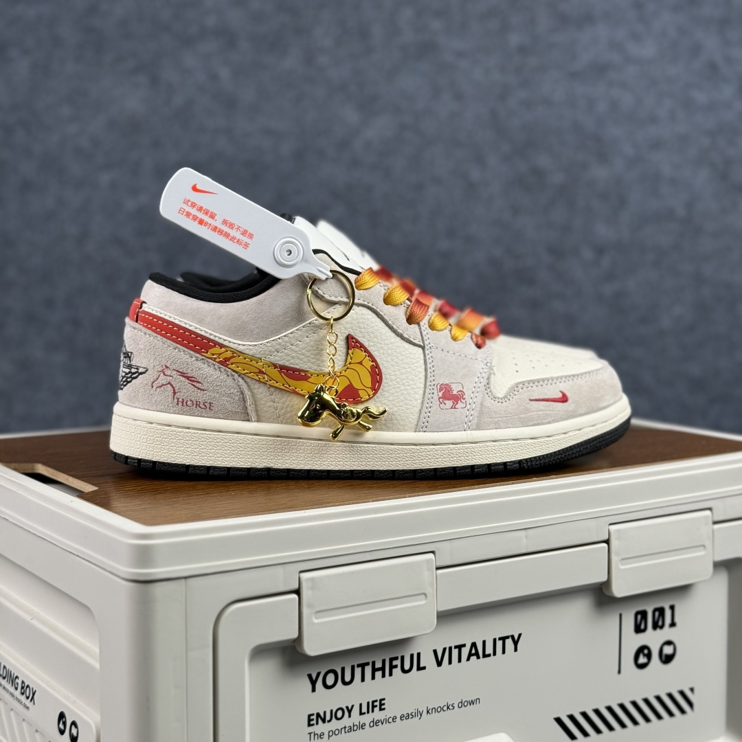 280 Nike Air Jordan 1 Low AJ1乔1 马年限定 低帮休闲板鞋 LR8888-020