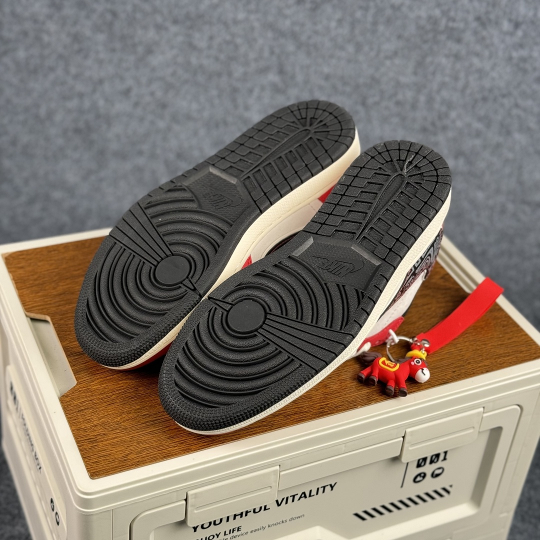 280 Nike Air Jordan 1 Low 定制配色 马年限定 定制AJ联名-高端定制 低帮复古文化板鞋 FC1688-249-Chinese UA Cheap High Quatity Brand Clothes Bags handbags Sneakers wholesale wholesaler seller from China Factory suppliers Fashion Clothing Shoes best Quality Beautiful Price 280 Nike Air Jordan 1 Low 定制配色 马年限定 定制AJ联名-高端定制 低帮复古文化板鞋 FC1688-249