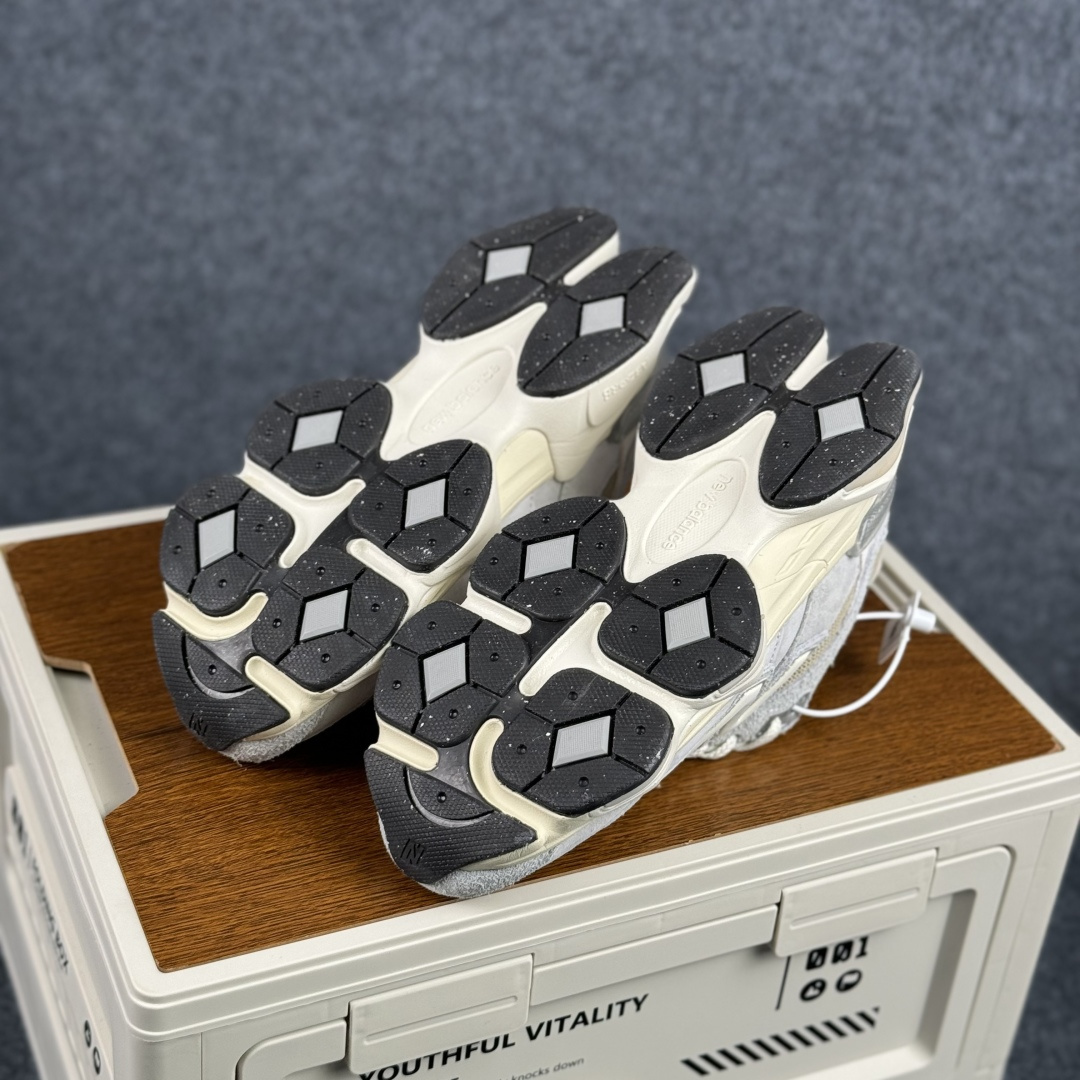 220 Joe Freshgoods x New Balance NB9060 联名款 复古休闲运动慢跑鞋 U9060440
