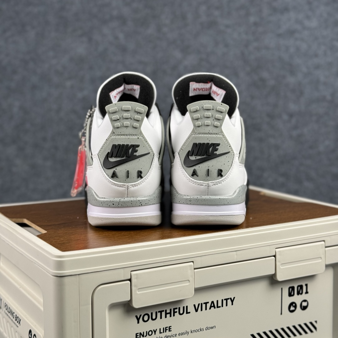 300 W版 Air Jordan AJ4 ”Metallic Gold” 白灰 乔丹AJ4代中帮复古休闲篮球鞋 840606-192-Chinese UA Cheap High Quatity Brand Clothes Bags handbags Sneakers wholesale wholesaler seller from China Factory suppliers Fashion Clothing Shoes best Quality Beautiful Price 300 W版 Air Jordan AJ4 ”Metallic Gold” 白灰 乔丹AJ4代中帮复古休闲篮球鞋 840606-192