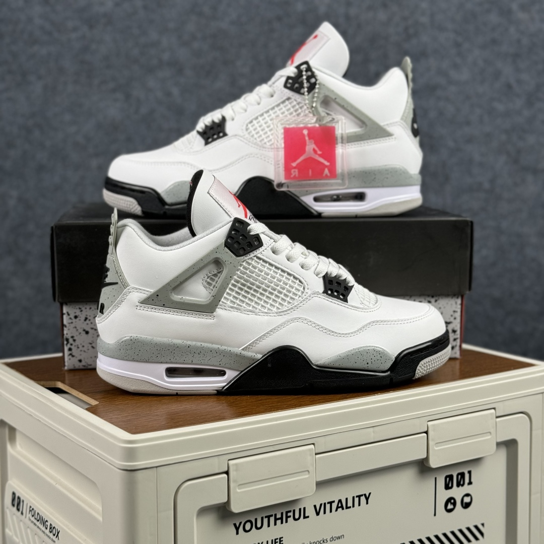 300 W版 Air Jordan AJ4 ”Metallic Gold” 白灰 乔丹AJ4代中帮复古休闲篮球鞋 840606-192-Chinese UA Cheap High Quatity Brand Clothes Bags handbags Sneakers wholesale wholesaler seller from China Factory suppliers Fashion Clothing Shoes best Quality Beautiful Price 300 W版 Air Jordan AJ4 ”Metallic Gold” 白灰 乔丹AJ4代中帮复古休闲篮球鞋 840606-192