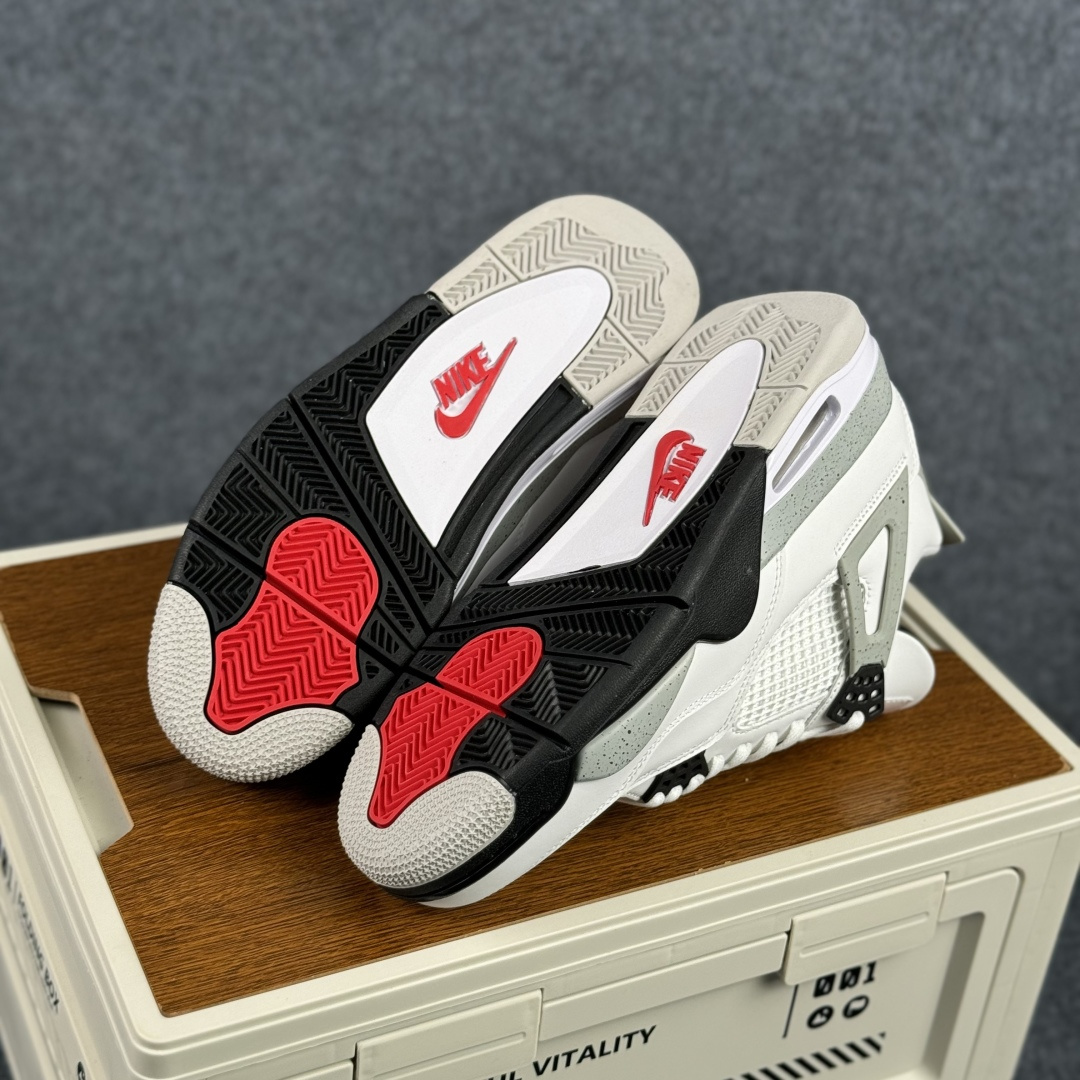 300 W版 Air Jordan AJ4 ”Metallic Gold” 白灰 乔丹AJ4代中帮复古休闲篮球鞋 840606-192-Chinese UA Cheap High Quatity Brand Clothes Bags handbags Sneakers wholesale wholesaler seller from China Factory suppliers Fashion Clothing Shoes best Quality Beautiful Price 300 W版 Air Jordan AJ4 ”Metallic Gold” 白灰 乔丹AJ4代中帮复古休闲篮球鞋 840606-192