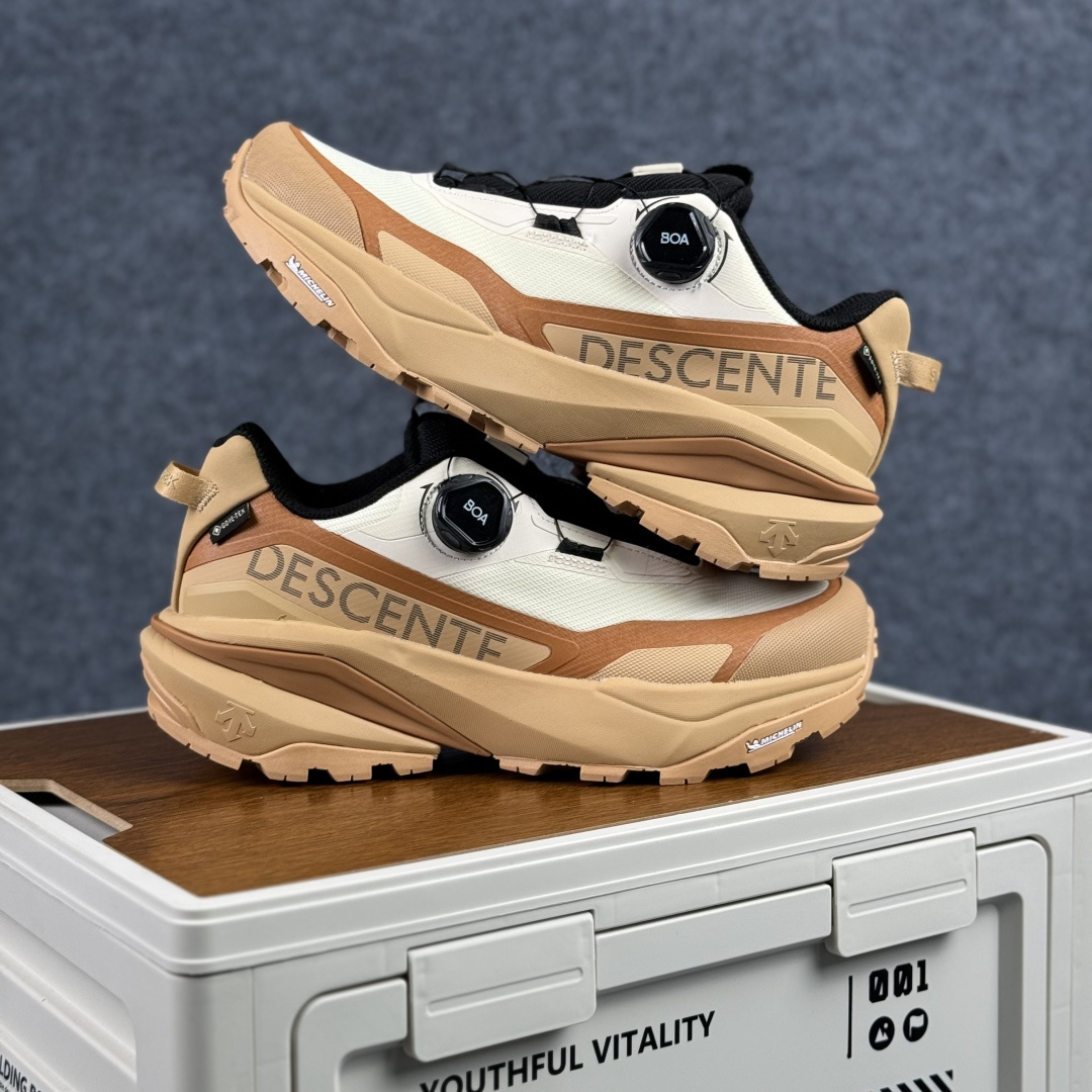260 J版 DESCENTE迪桑特 SNOW TREK GTX 时尚休闲运动覆盖防水男子越野跑鞋 D5131SSN38-Chinese UA Cheap High Quatity Brand Clothes Bags handbags Sneakers wholesale wholesaler seller from China Factory suppliers Fashion Clothing Shoes best Quality Beautiful Price 260 J版 DESCENTE迪桑特 SNOW TREK GTX 时尚休闲运动覆盖防水男子越野跑鞋 D5131SSN38