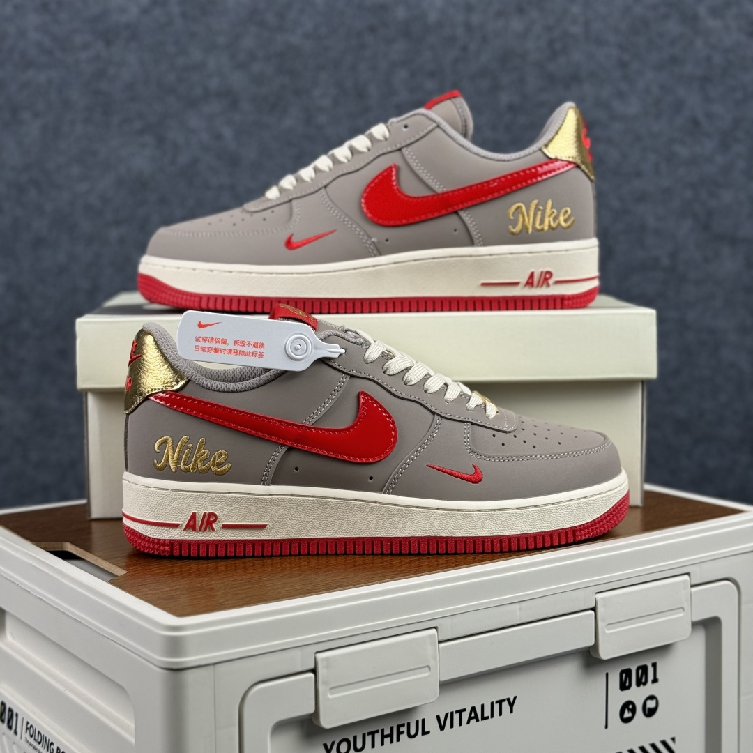 260 Nike Air Force 1'07 Low 凝灰赤金 空军一号低帮休闲板鞋 NH0601-527-Chinese UA Cheap High Quatity Brand Clothes Bags handbags Sneakers wholesale wholesaler seller from China Factory suppliers Fashion Clothing Shoes best Quality Beautiful Price 260 Nike Air Force 1'07 Low 凝灰赤金 空军一号低帮休闲板鞋 NH0601-527