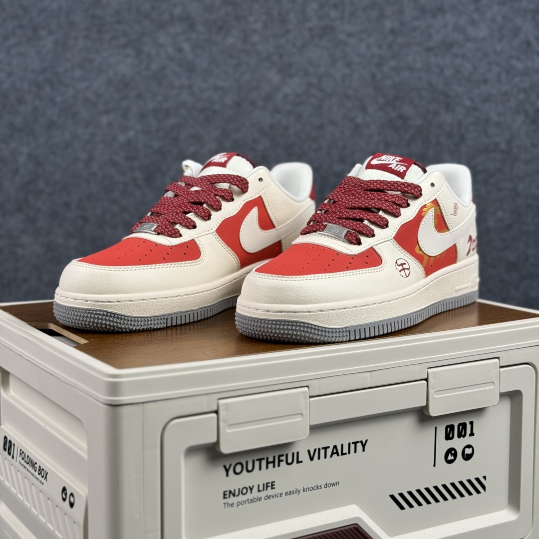 Nike Air Force 1'07 Low 马年限定 红白撞色 空军一号低帮休闲板鞋 JP2026-151-Top High Quatity Cheap Sneakers Fashion Clothing Clothes Bags handbags Shoes of all Brand wholesale With The best Quality And Beautiful Price from China Factory Chinese suppliers wholesaler seller Nike Air Force 1'07 Low 马年限定 红白撞色 空军一号低帮休闲板鞋 JP2026-151