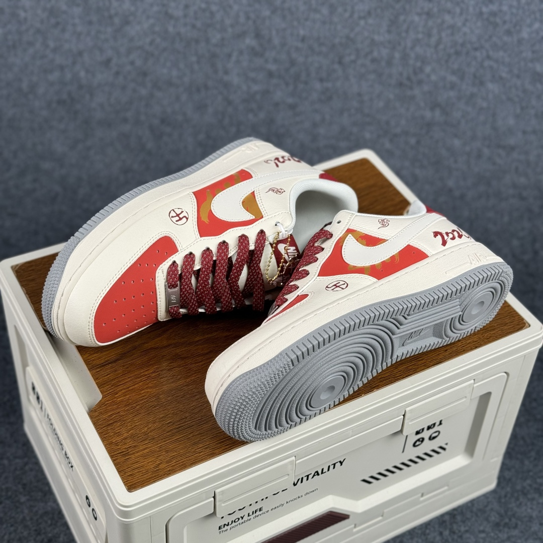 Nike Air Force 1'07 Low 马年限定 红白撞色 空军一号低帮休闲板鞋 JP2026-151-Top High Quatity Cheap Sneakers Fashion Clothing Clothes Bags handbags Shoes of all Brand wholesale With The best Quality And Beautiful Price from China Factory Chinese suppliers wholesaler seller Nike Air Force 1'07 Low 马年限定 红白撞色 空军一号低帮休闲板鞋 JP2026-151