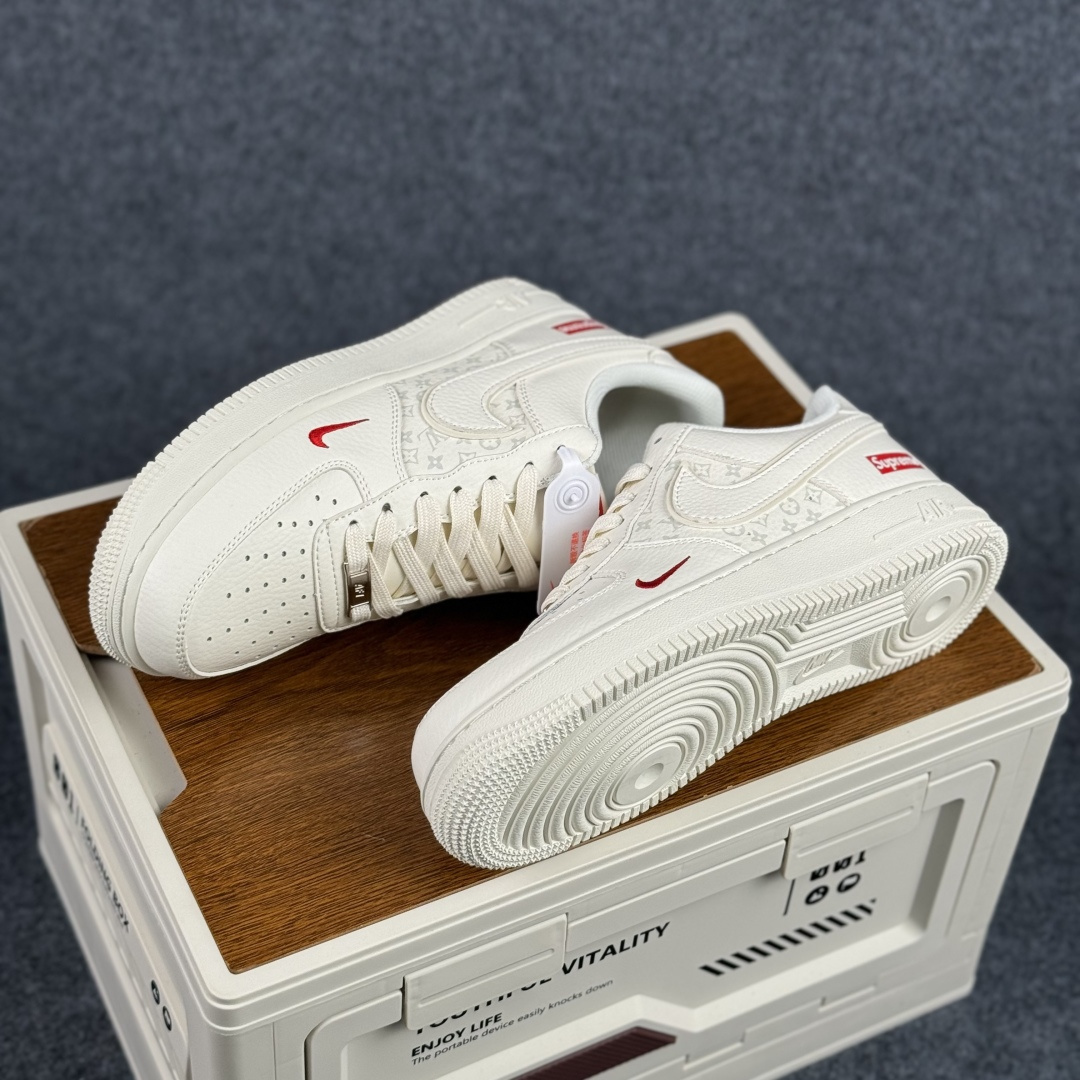 260 Nike Air Force 1'07 Low 联名款 纯白 空军一号低帮休闲板鞋 MM3399-815