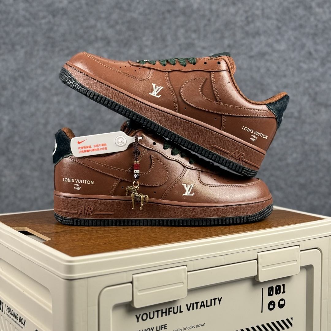 Nike Air Force 1'07 Low 马年限定 焦糖拿铁 空军一号低帮休闲板鞋 XY9025-003-Top High Quatity Cheap Sneakers Fashion Clothing Clothes Bags handbags Shoes of all Brand wholesale With The best Quality And Beautiful Price from China Factory Chinese suppliers wholesaler seller Nike Air Force 1'07 Low 马年限定 焦糖拿铁 空军一号低帮休闲板鞋 XY9025-003