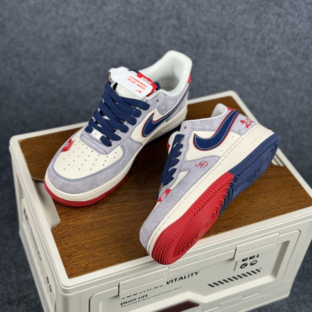 Nike Air Force 1'07 Low 红蓝撞色 空军一号低帮休闲板鞋 HT5088-625-Top High Quatity Cheap Sneakers Fashion Clothing Clothes Bags handbags Shoes of all Brand wholesale With The best Quality And Beautiful Price from China Factory Chinese suppliers wholesaler seller Nike Air Force 1'07 Low 红蓝撞色 空军一号低帮休闲板鞋 HT5088-625