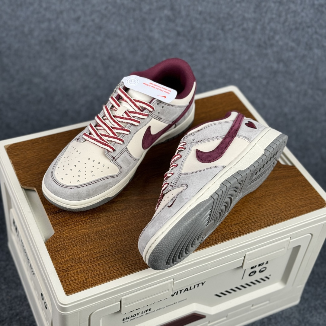 280 Nike SB Dunk Low 情人节限定 天若有情 高端定制 低帮休闲板鞋 SG6688-009-Chinese UA Cheap High Quatity Brand Clothes Bags handbags Sneakers wholesale wholesaler seller from China Factory suppliers Fashion Clothing Shoes best Quality Beautiful Price 280 Nike SB Dunk Low 情人节限定 天若有情 高端定制 低帮休闲板鞋 SG6688-009