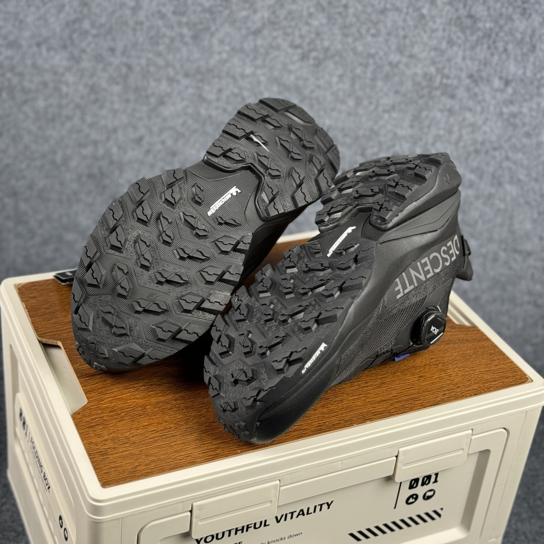 J版 DESCENTE迪桑特 SNOW TREK GTX 时尚休闲运动覆盖防水男子越野跑鞋 D5131SSN38-Top High Quatity Cheap Sneakers Fashion Clothing Clothes Bags handbags Shoes of all Brand wholesale With The best Quality And Beautiful Price from China Factory Chinese suppliers wholesaler seller J版 DESCENTE迪桑特 SNOW TREK GTX 时尚休闲运动覆盖防水男子越野跑鞋 D5131SSN38