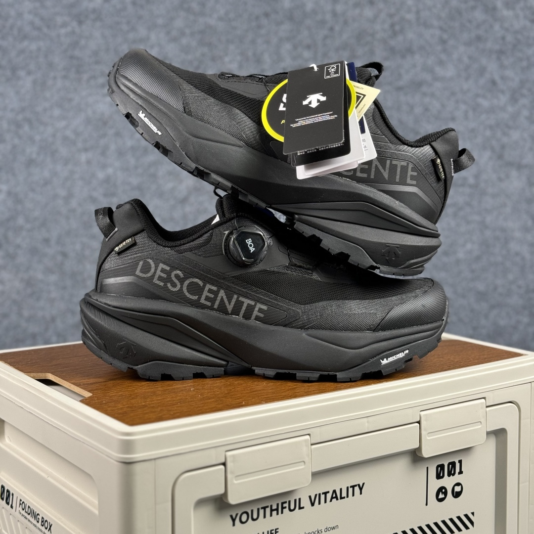 J版 DESCENTE迪桑特 SNOW TREK GTX 时尚休闲运动覆盖防水男子越野跑鞋 D5131SSN38-Top High Quatity Cheap Sneakers Fashion Clothing Clothes Bags handbags Shoes of all Brand wholesale With The best Quality And Beautiful Price from China Factory Chinese suppliers wholesaler seller J版 DESCENTE迪桑特 SNOW TREK GTX 时尚休闲运动覆盖防水男子越野跑鞋 D5131SSN38