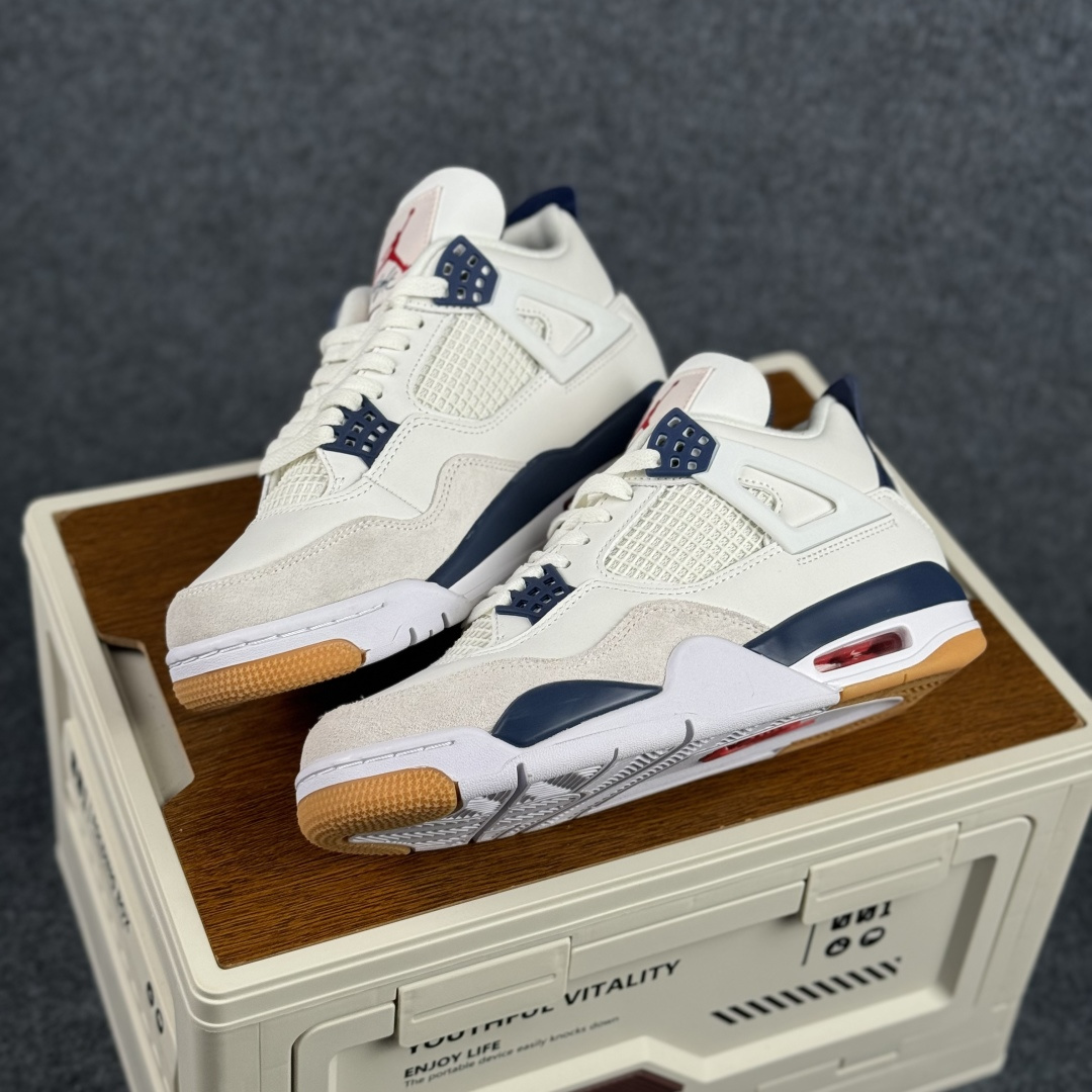 300 W版 Air Jordan AJ4 ”Metallic Gold” 海军蓝 乔丹AJ4代中帮复古休闲篮球鞋 DR5415-100-Chinese UA Cheap High Quatity Brand Clothes Bags handbags Sneakers wholesale wholesaler seller from China Factory suppliers Fashion Clothing Shoes best Quality Beautiful Price 300 W版 Air Jordan AJ4 ”Metallic Gold” 海军蓝 乔丹AJ4代中帮复古休闲篮球鞋 DR5415-100