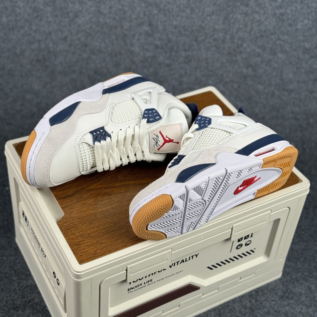300 W版 Air Jordan AJ4 ”Metallic Gold” 海军蓝 乔丹AJ4代中帮复古休闲篮球鞋 DR5415-100-Chinese UA Cheap High Quatity Brand Clothes Bags handbags Sneakers wholesale wholesaler seller from China Factory suppliers Fashion Clothing Shoes best Quality Beautiful Price 300 W版 Air Jordan AJ4 ”Metallic Gold” 海军蓝 乔丹AJ4代中帮复古休闲篮球鞋 DR5415-100