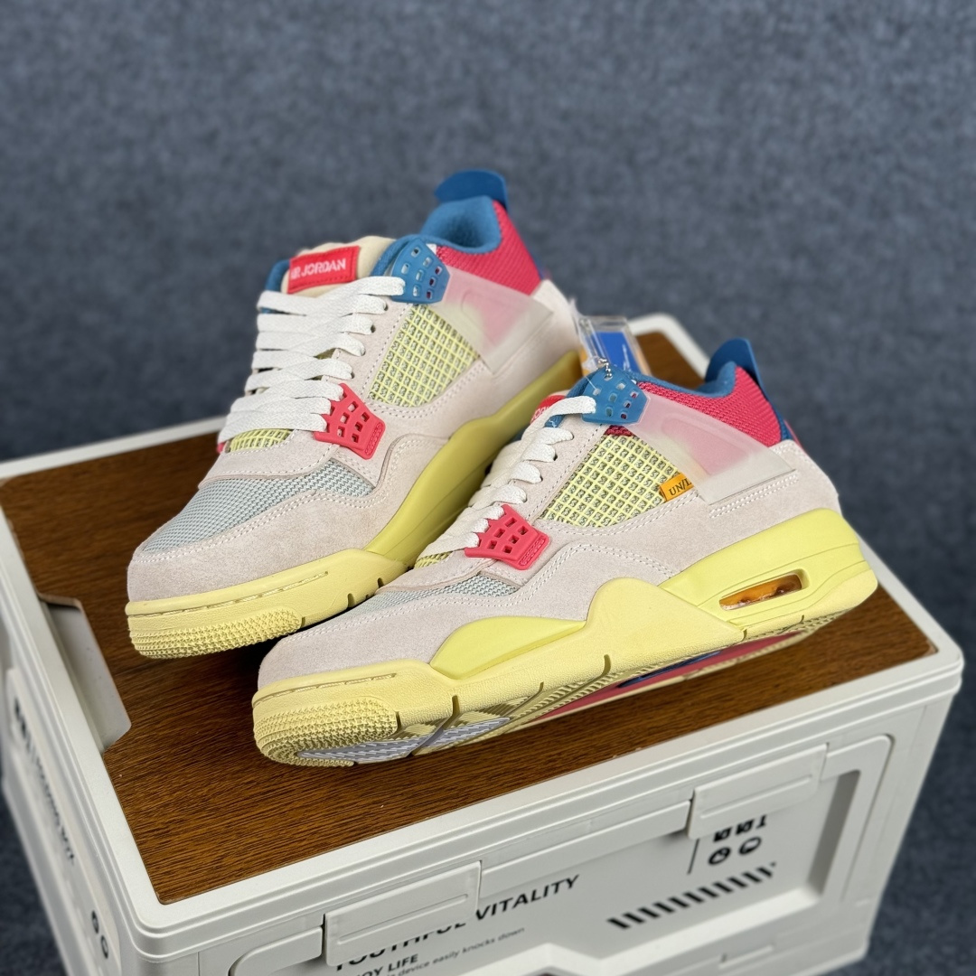 W版 Air Jordan AJ4 ”Metallic Gold” Un联名粉红蓝 乔丹AJ4代中帮复古休闲篮球鞋 DC9533-800