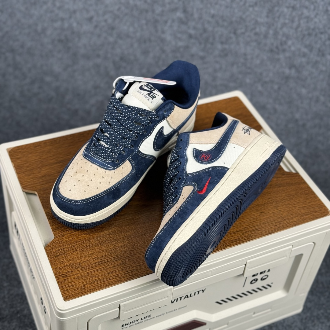 Stüssy × Nike Air Force 1 Low 街头复古 联名质感 XL1979-138-Top High Quatity Cheap Sneakers Fashion Clothing Clothes Bags handbags Shoes of all Brand wholesale With The best Quality And Beautiful Price from China Factory Chinese suppliers wholesaler seller Stüssy × Nike Air Force 1 Low 街头复古 联名质感 XL1979-138