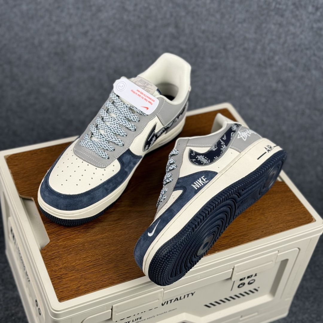 260 Nike Air Force 1 Low x Stüssy 联名 复古街头 质感拉满 当传奇鞋型遇上西海岸潮流符号 SS1979-014-Chinese UA Cheap High Quatity Brand Clothes Bags handbags Sneakers wholesale wholesaler seller from China Factory suppliers Fashion Clothing Shoes best Quality Beautiful Price 260 Nike Air Force 1 Low x Stüssy 联名 复古街头 质感拉满 当传奇鞋型遇上西海岸潮流符号 SS1979-014