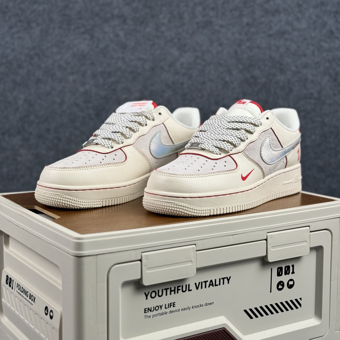 260 Nike Air Force 1 Low 2026 丙午马年限定款 采用米白 浅灰柔和配色 XT6998-107