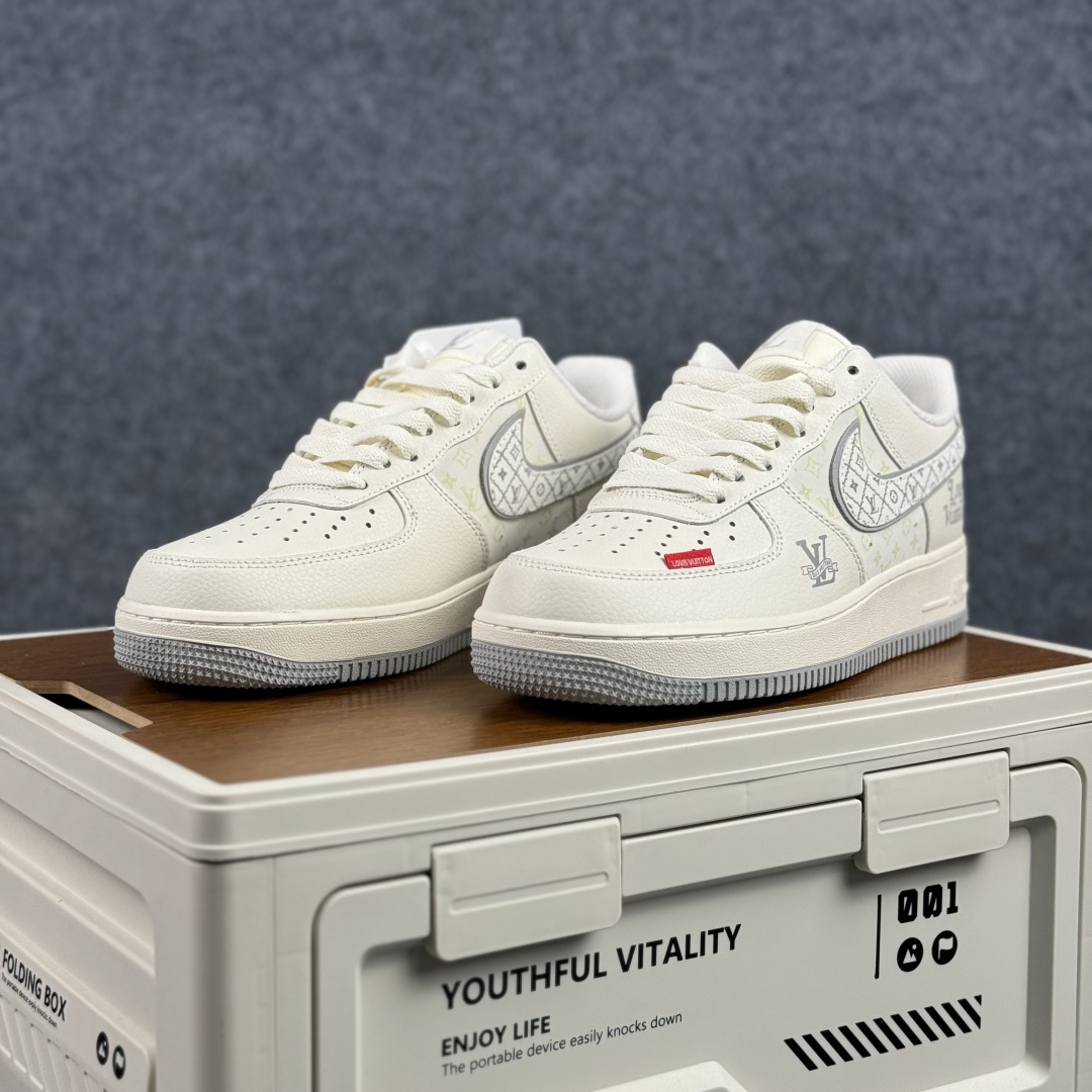 Nike Air Force 1'07 Low LV联名老花 空军一号低帮休闲板鞋 LV2288-001-Top High Quatity Cheap Sneakers Fashion Clothing Clothes Bags handbags Shoes of all Brand wholesale With The best Quality And Beautiful Price from China Factory Chinese suppliers wholesaler seller Nike Air Force 1'07 Low LV联名老花 空军一号低帮休闲板鞋 LV2288-001