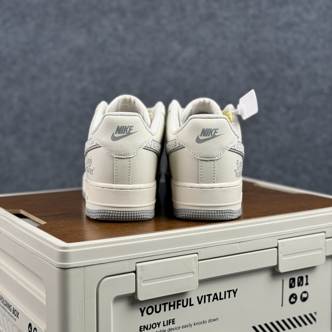 Nike Air Force 1'07 Low LV联名老花 空军一号低帮休闲板鞋 LV2288-001-Top High Quatity Cheap Sneakers Fashion Clothing Clothes Bags handbags Shoes of all Brand wholesale With The best Quality And Beautiful Price from China Factory Chinese suppliers wholesaler seller Nike Air Force 1'07 Low LV联名老花 空军一号低帮休闲板鞋 LV2288-001