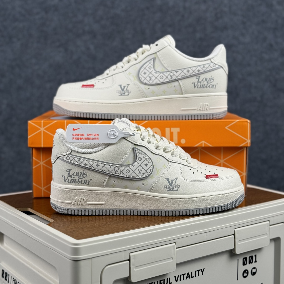 Nike Air Force 1'07 Low LV联名老花 空军一号低帮休闲板鞋 LV2288-001-Top High Quatity Cheap Sneakers Fashion Clothing Clothes Bags handbags Shoes of all Brand wholesale With The best Quality And Beautiful Price from China Factory Chinese suppliers wholesaler seller Nike Air Force 1'07 Low LV联名老花 空军一号低帮休闲板鞋 LV2288-001