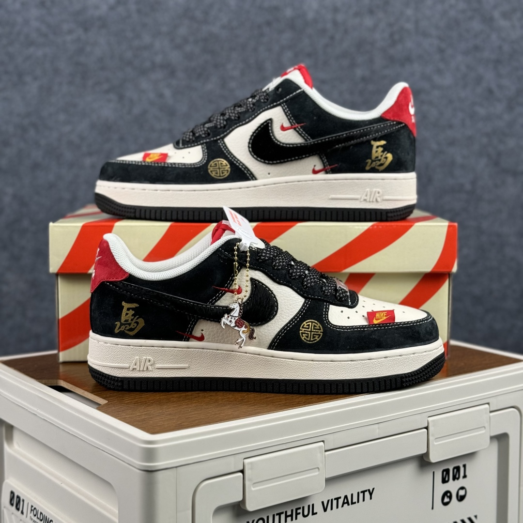 Nike Air Force 1'07 Low 黑白撞色 空军一号低帮休闲板鞋 HT5088-630