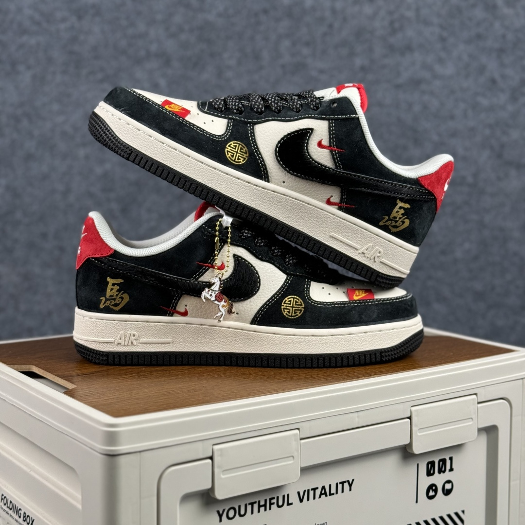 Nike Air Force 1'07 Low 黑白撞色 空军一号低帮休闲板鞋 HT5088-630