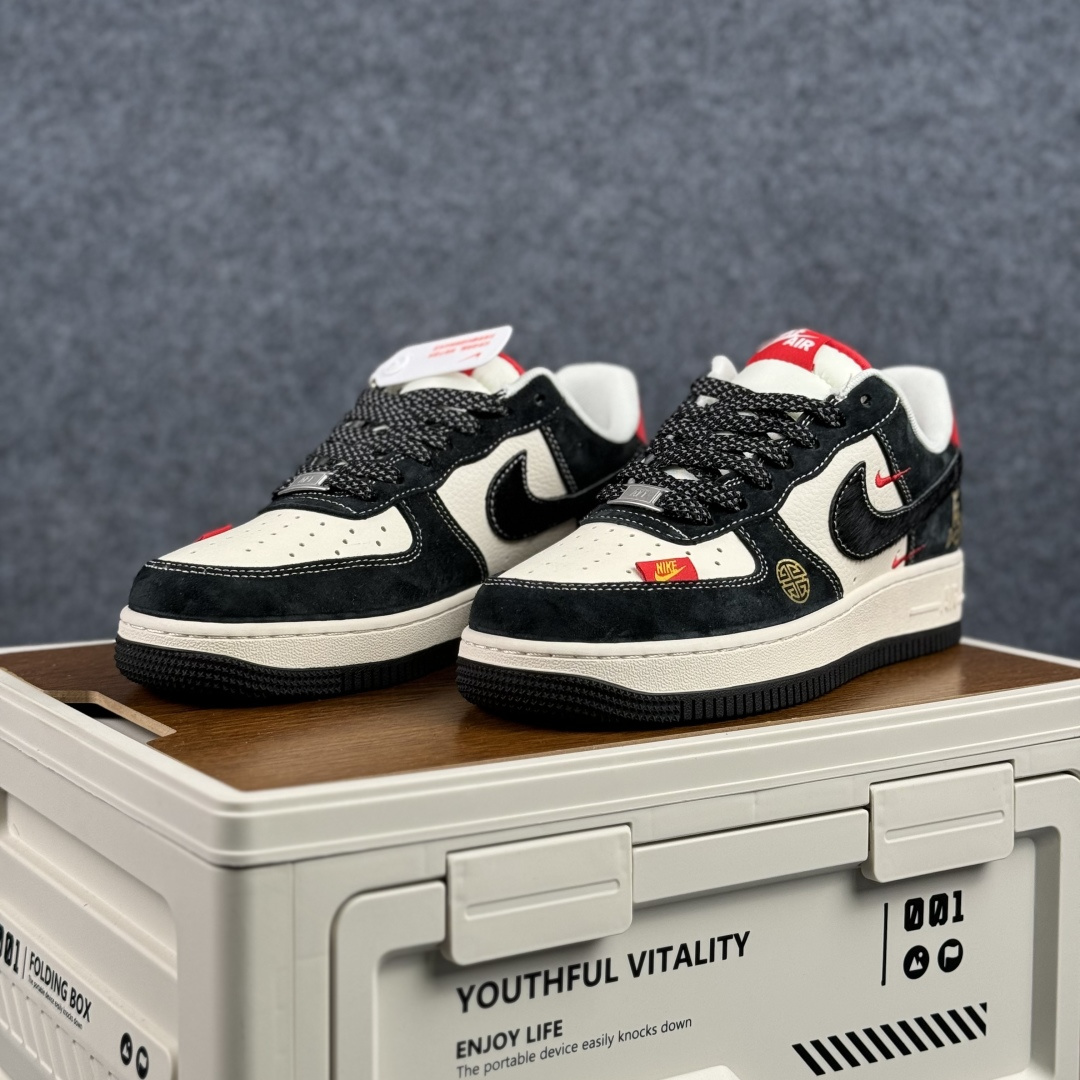 Nike Air Force 1'07 Low 黑白撞色 空军一号低帮休闲板鞋 HT5088-630