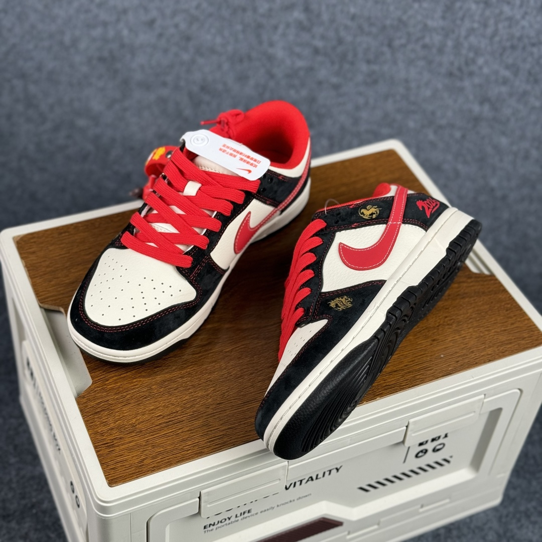 2026马年限定 Nike Dunk Low 龙马精神 踏潮而来 FC1688-243-Top High Quatity Cheap Sneakers Fashion Clothing Clothes Bags handbags Shoes of all Brand wholesale With The best Quality And Beautiful Price from China Factory Chinese suppliers wholesaler seller 2026马年限定 Nike Dunk Low 龙马精神 踏潮而来 FC1688-243