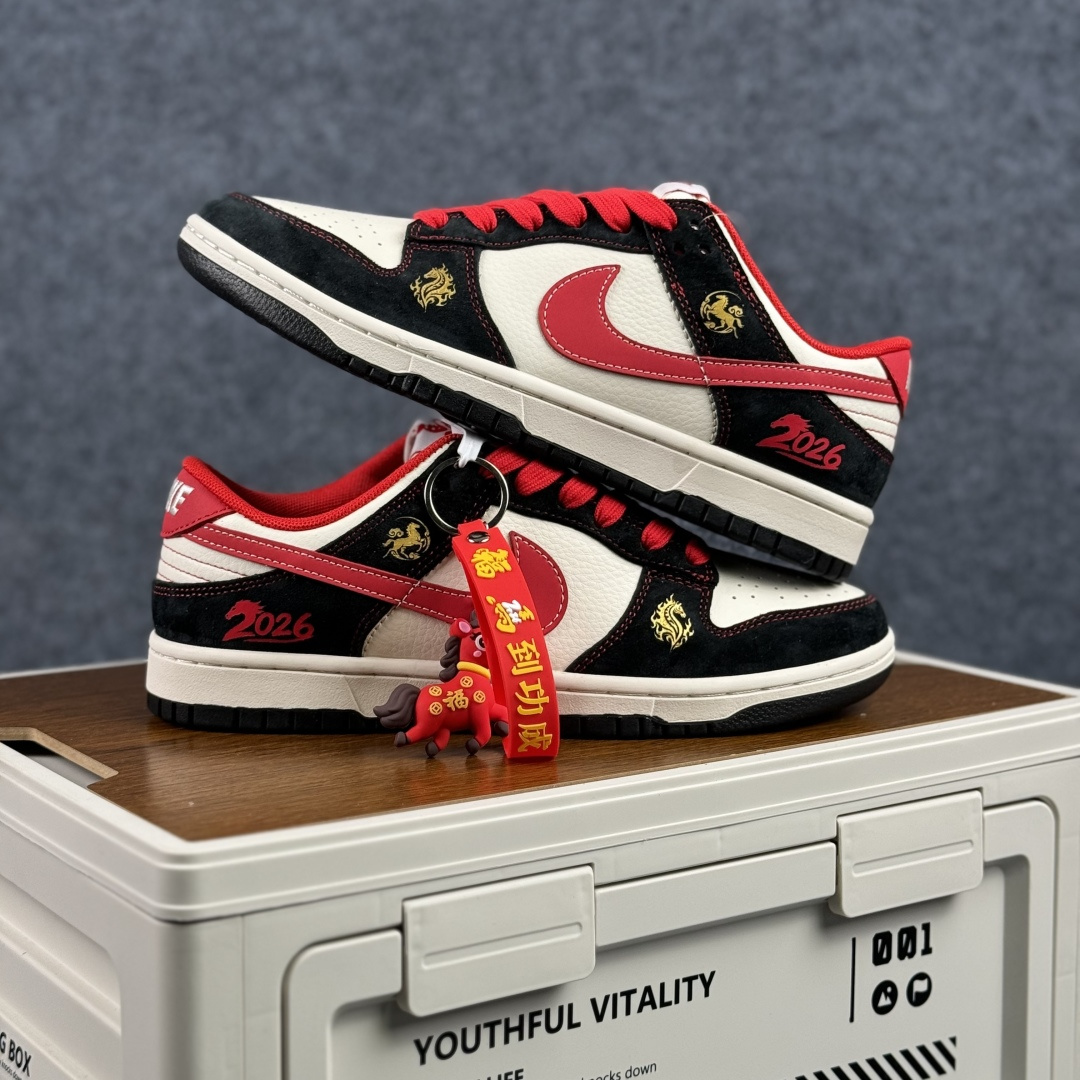 2026马年限定 Nike Dunk Low 龙马精神 踏潮而来 FC1688-243-Top High Quatity Cheap Sneakers Fashion Clothing Clothes Bags handbags Shoes of all Brand wholesale With The best Quality And Beautiful Price from China Factory Chinese suppliers wholesaler seller 2026马年限定 Nike Dunk Low 龙马精神 踏潮而来 FC1688-243
