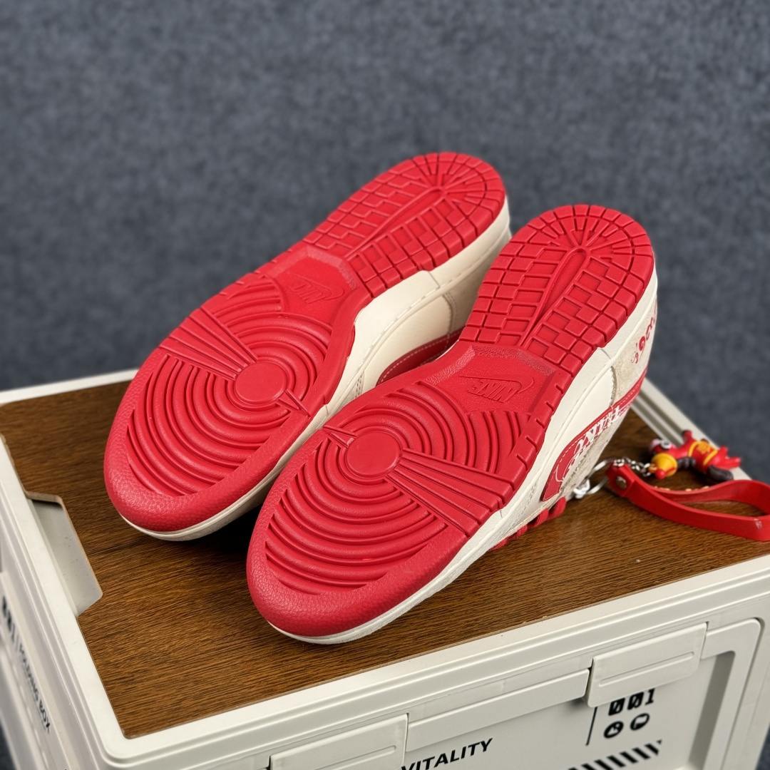Nike Dunk Low 2026 丙午马年限定款 采用浅灰麂皮 XT6998-120-Top High Quatity Cheap Sneakers Fashion Clothing Clothes Bags handbags Shoes of all Brand wholesale With The best Quality And Beautiful Price from China Factory Chinese suppliers wholesaler seller Nike Dunk Low 2026 丙午马年限定款 采用浅灰麂皮 XT6998-120