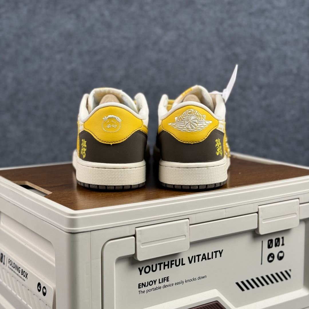 Travis Scott x Fragment Design x Air Jordan 1 Low SP AJ1 乔1马年限定 低帮文化休闲板鞋 xD1979-005-Top High Quatity Cheap Sneakers Fashion Clothing Clothes Bags handbags Shoes of all Brand wholesale With The best Quality And Beautiful Price from China Factory Chinese suppliers wholesaler seller Travis Scott x Fragment Design x Air Jordan 1 Low SP AJ1 乔1马年限定 低帮文化休闲板鞋 xD1979-005