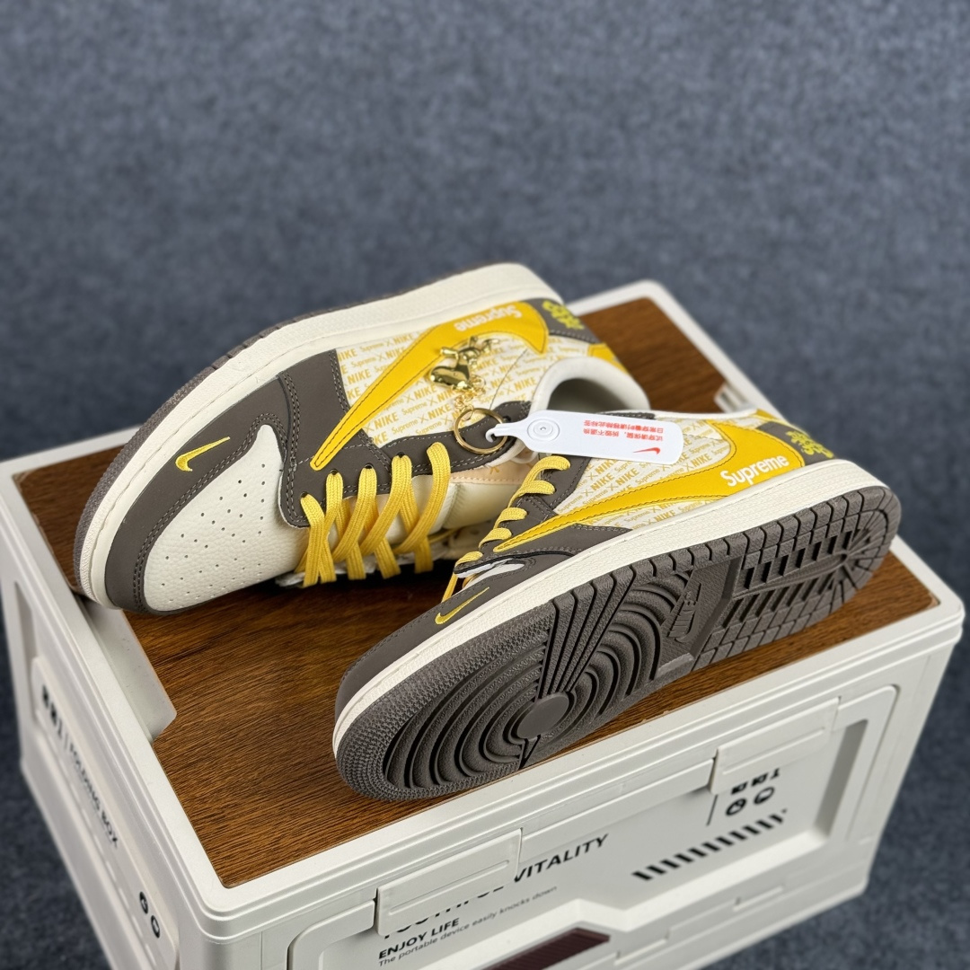 Travis Scott x Fragment Design x Air Jordan 1 Low SP AJ1 乔1马年限定 低帮文化休闲板鞋 xD1979-005-Top High Quatity Cheap Sneakers Fashion Clothing Clothes Bags handbags Shoes of all Brand wholesale With The best Quality And Beautiful Price from China Factory Chinese suppliers wholesaler seller Travis Scott x Fragment Design x Air Jordan 1 Low SP AJ1 乔1马年限定 低帮文化休闲板鞋 xD1979-005