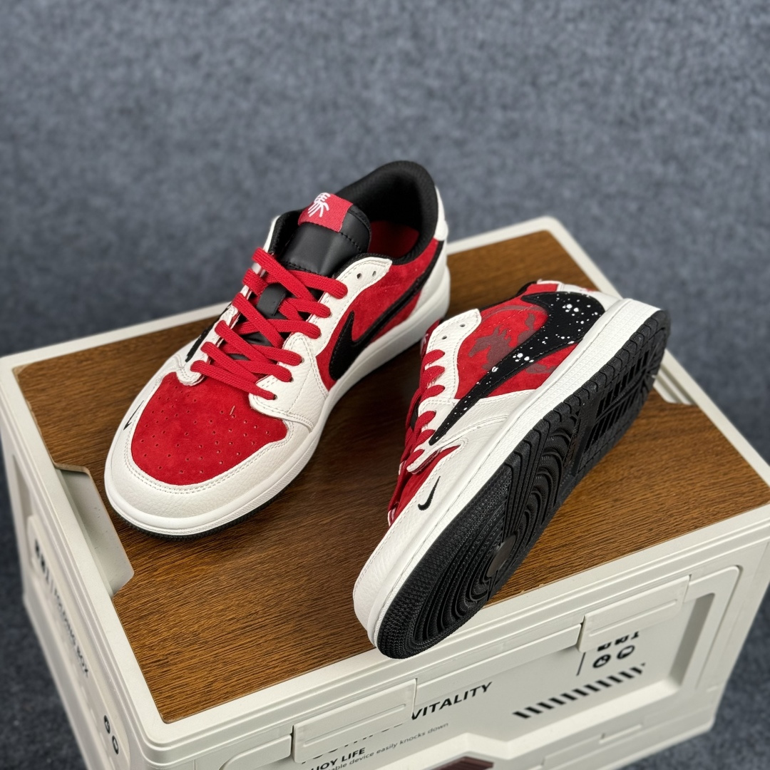 Travis Scott x Fragment Design x Air Jordan 1 Low SP AJ1 乔1马年限定 白红泼墨 低帮文化休闲板鞋 DZ2688-118