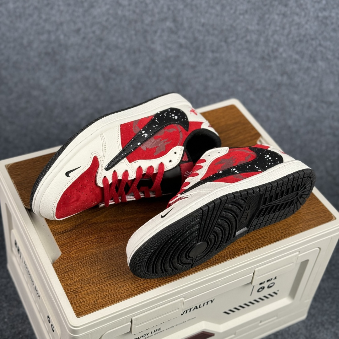 Travis Scott x Fragment Design x Air Jordan 1 Low SP AJ1 乔1马年限定 白红泼墨 低帮文化休闲板鞋 DZ2688-118