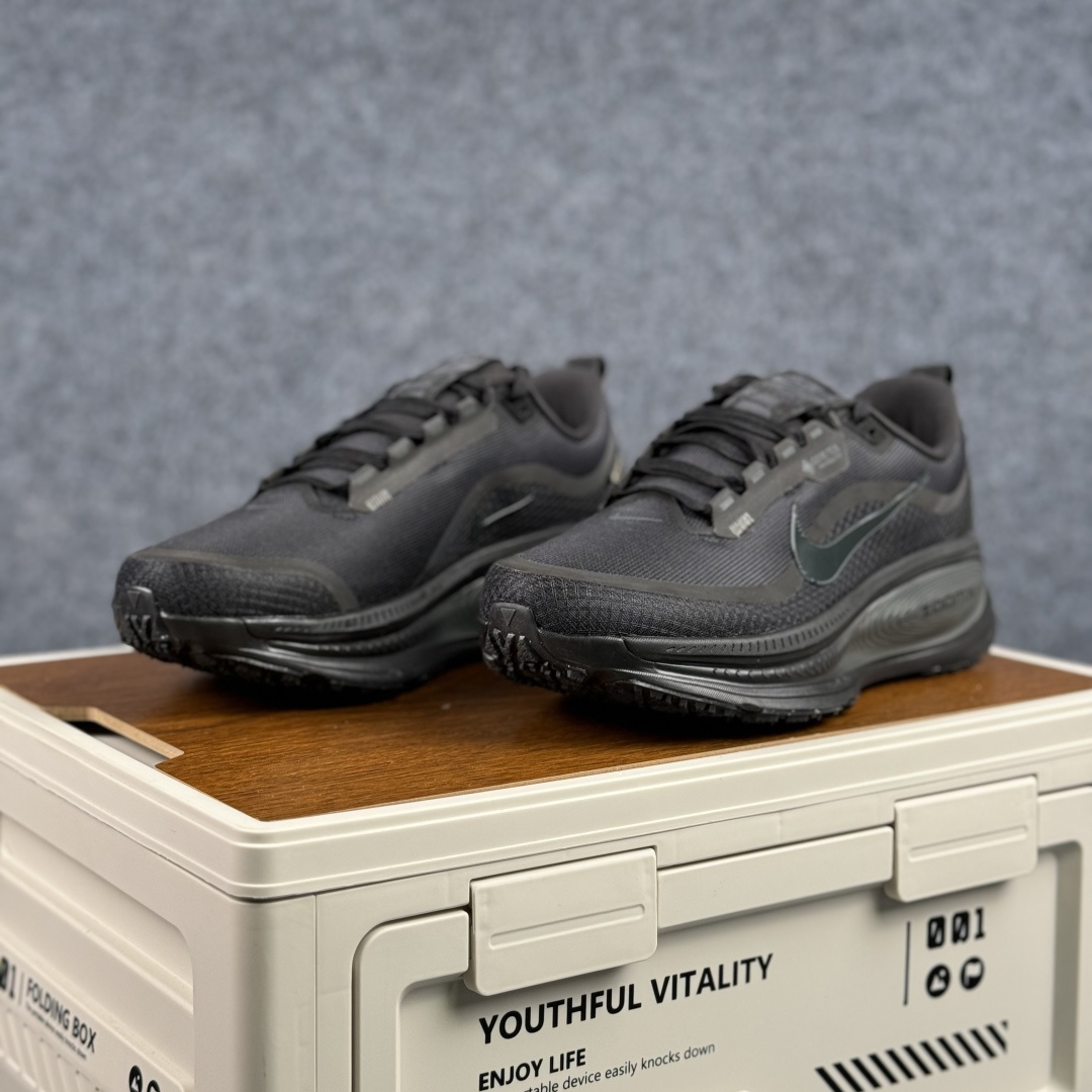 J版 Nike Air Zoom Vomero 18 GTX 登月18 缓震休闲跑鞋 HQ7001-001-Top High Quatity Cheap Sneakers Fashion Clothing Clothes Bags handbags Shoes of all Brand wholesale With The best Quality And Beautiful Price from China Factory Chinese suppliers wholesaler seller J版 Nike Air Zoom Vomero 18 GTX 登月18 缓震休闲跑鞋 HQ7001-001