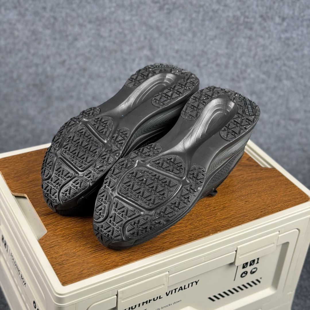 J版 Nike Air Zoom Vomero 18 GTX 登月18 缓震休闲跑鞋 HQ7001-001-Top High Quatity Cheap Sneakers Fashion Clothing Clothes Bags handbags Shoes of all Brand wholesale With The best Quality And Beautiful Price from China Factory Chinese suppliers wholesaler seller J版 Nike Air Zoom Vomero 18 GTX 登月18 缓震休闲跑鞋 HQ7001-001