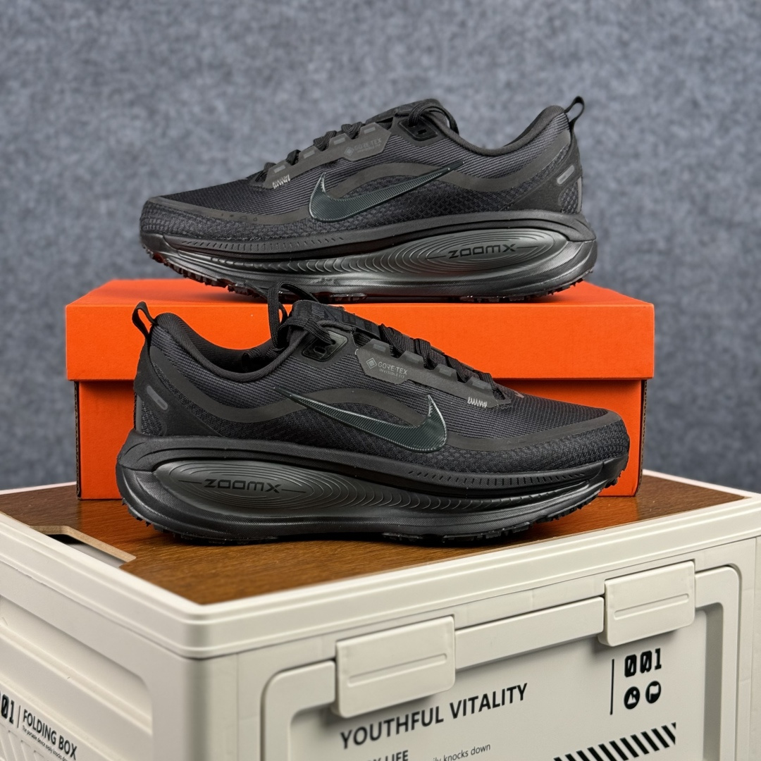 J版 Nike Air Zoom Vomero 18 GTX 登月18 缓震休闲跑鞋 HQ7001-001-Top High Quatity Cheap Sneakers Fashion Clothing Clothes Bags handbags Shoes of all Brand wholesale With The best Quality And Beautiful Price from China Factory Chinese suppliers wholesaler seller J版 Nike Air Zoom Vomero 18 GTX 登月18 缓震休闲跑鞋 HQ7001-001