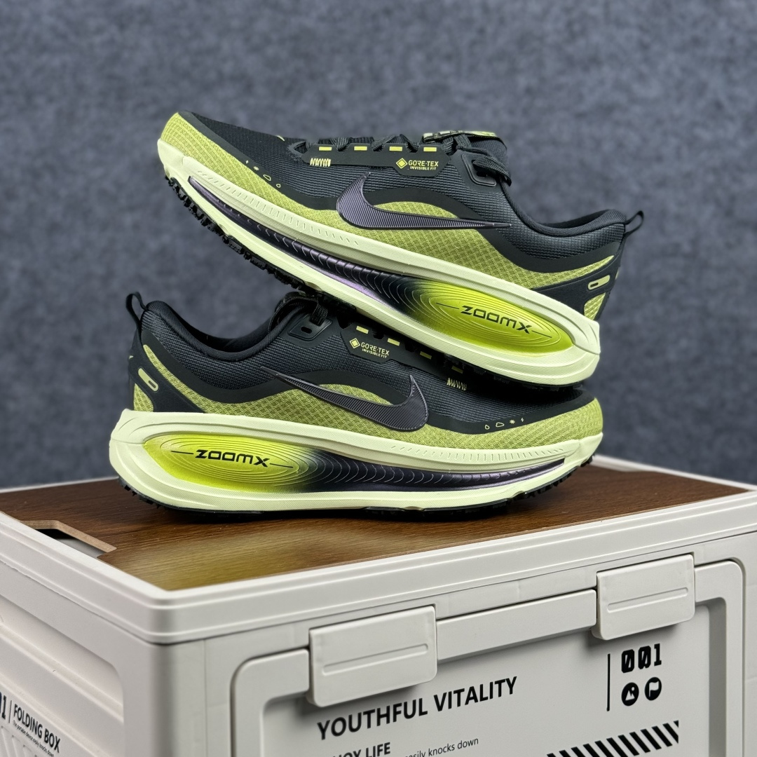 J版 Nike Air Zoom Vomero 18 GTX 登月18 缓震休闲跑鞋 HQ7002-300-Top High Quatity Cheap Sneakers Fashion Clothing Clothes Bags handbags Shoes of all Brand wholesale With The best Quality And Beautiful Price from China Factory Chinese suppliers wholesaler seller J版 Nike Air Zoom Vomero 18 GTX 登月18 缓震休闲跑鞋 HQ7002-300