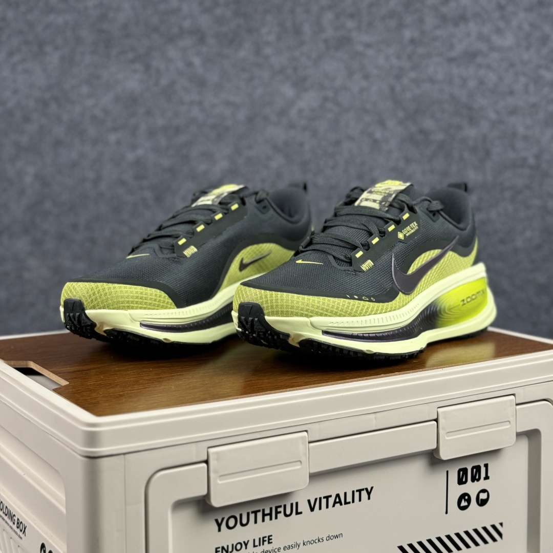 J版 Nike Air Zoom Vomero 18 GTX 登月18 缓震休闲跑鞋 HQ7002-300-Top High Quatity Cheap Sneakers Fashion Clothing Clothes Bags handbags Shoes of all Brand wholesale With The best Quality And Beautiful Price from China Factory Chinese suppliers wholesaler seller J版 Nike Air Zoom Vomero 18 GTX 登月18 缓震休闲跑鞋 HQ7002-300