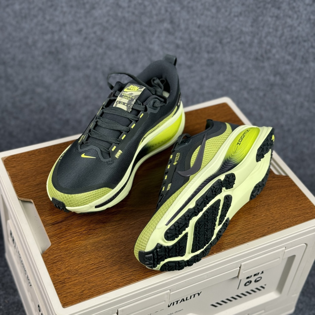 J版 Nike Air Zoom Vomero 18 GTX 登月18 缓震休闲跑鞋 HQ7002-300-Top High Quatity Cheap Sneakers Fashion Clothing Clothes Bags handbags Shoes of all Brand wholesale With The best Quality And Beautiful Price from China Factory Chinese suppliers wholesaler seller J版 Nike Air Zoom Vomero 18 GTX 登月18 缓震休闲跑鞋 HQ7002-300