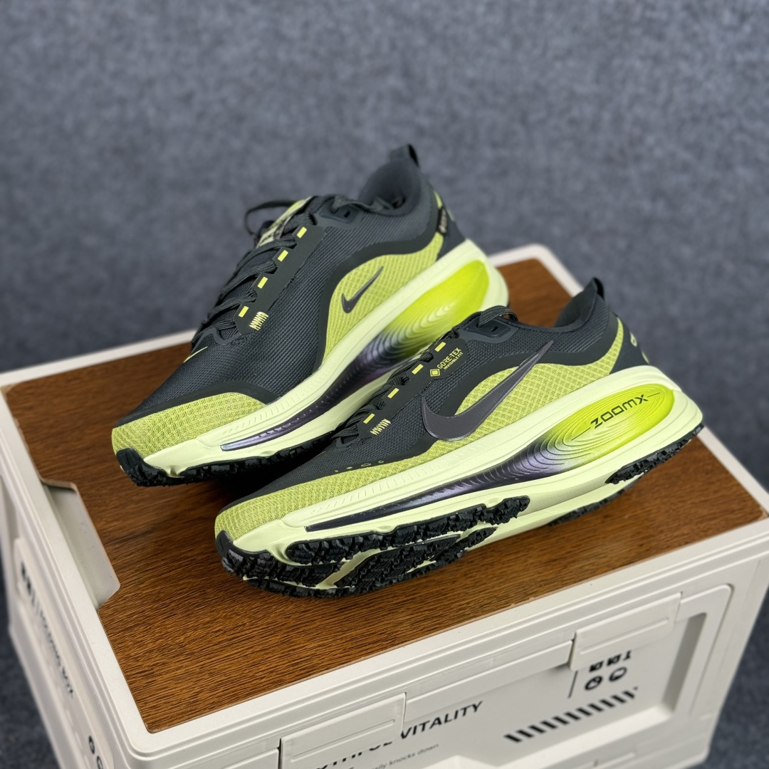 J版 Nike Air Zoom Vomero 18 GTX 登月18 缓震休闲跑鞋 HQ7002-300-Top High Quatity Cheap Sneakers Fashion Clothing Clothes Bags handbags Shoes of all Brand wholesale With The best Quality And Beautiful Price from China Factory Chinese suppliers wholesaler seller J版 Nike Air Zoom Vomero 18 GTX 登月18 缓震休闲跑鞋 HQ7002-300
