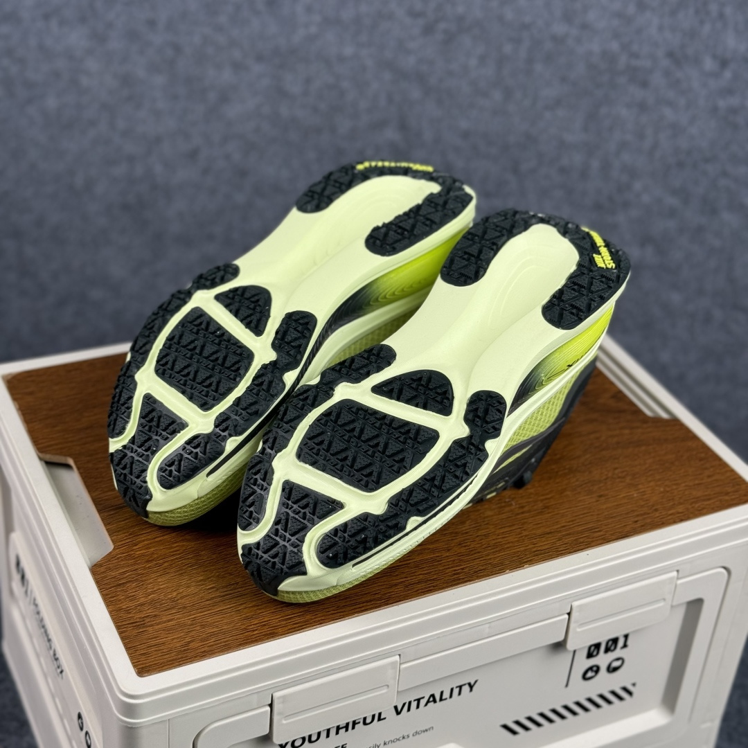 J版 Nike Air Zoom Vomero 18 GTX 登月18 缓震休闲跑鞋 HQ7002-300-Top High Quatity Cheap Sneakers Fashion Clothing Clothes Bags handbags Shoes of all Brand wholesale With The best Quality And Beautiful Price from China Factory Chinese suppliers wholesaler seller J版 Nike Air Zoom Vomero 18 GTX 登月18 缓震休闲跑鞋 HQ7002-300