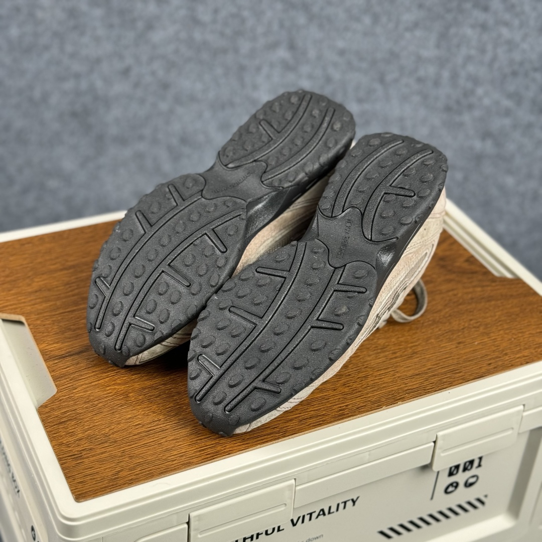 260 J版 New Balance 204系列复古透气休闲运动慢跑鞋 U204L3K9-Chinese UA Cheap High Quatity Brand Clothes Bags handbags Sneakers wholesale wholesaler seller from China Factory suppliers Fashion Clothing Shoes best Quality Beautiful Price 260 J版 New Balance 204系列复古透气休闲运动慢跑鞋 U204L3K9