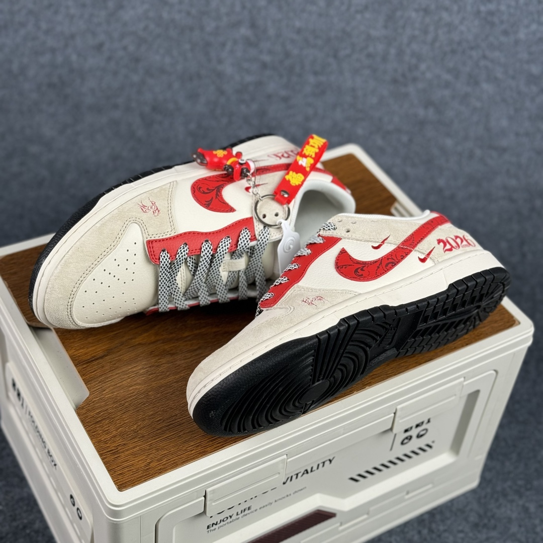 2026马年限定 · Nike Dunk Low 红运登场 ZH2598-806