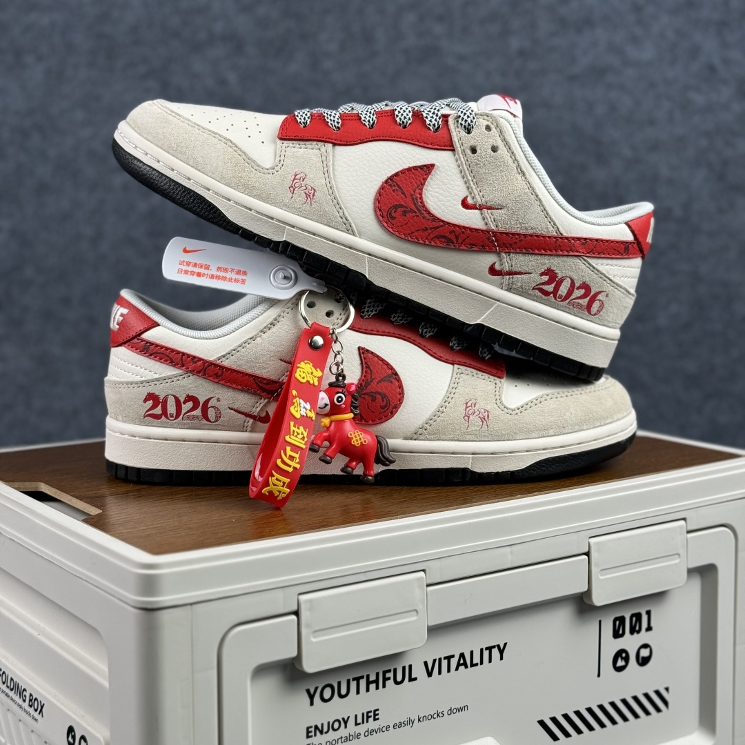 2026马年限定 · Nike Dunk Low 红运登场 ZH2598-806