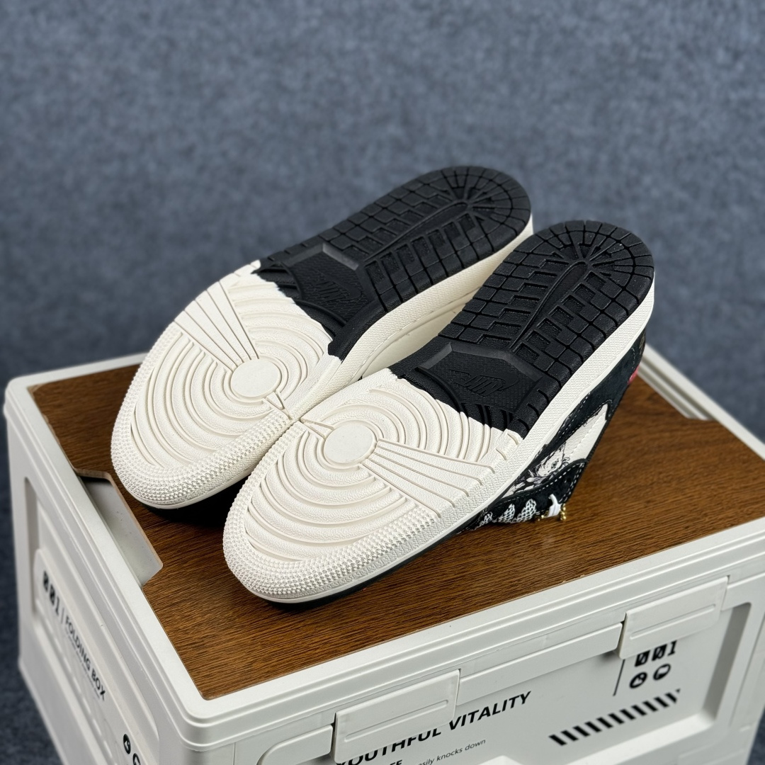 Air Jordan 1 Low AJ1 乔1 马年限定 高端定制 倒钩低帮复古篮球鞋 CX5050-Y69-Top High Quatity Cheap Sneakers Fashion Clothing Clothes Bags handbags Shoes of all Brand wholesale With The best Quality And Beautiful Price from China Factory Chinese suppliers wholesaler seller Air Jordan 1 Low AJ1 乔1 马年限定 高端定制 倒钩低帮复古篮球鞋 CX5050-Y69