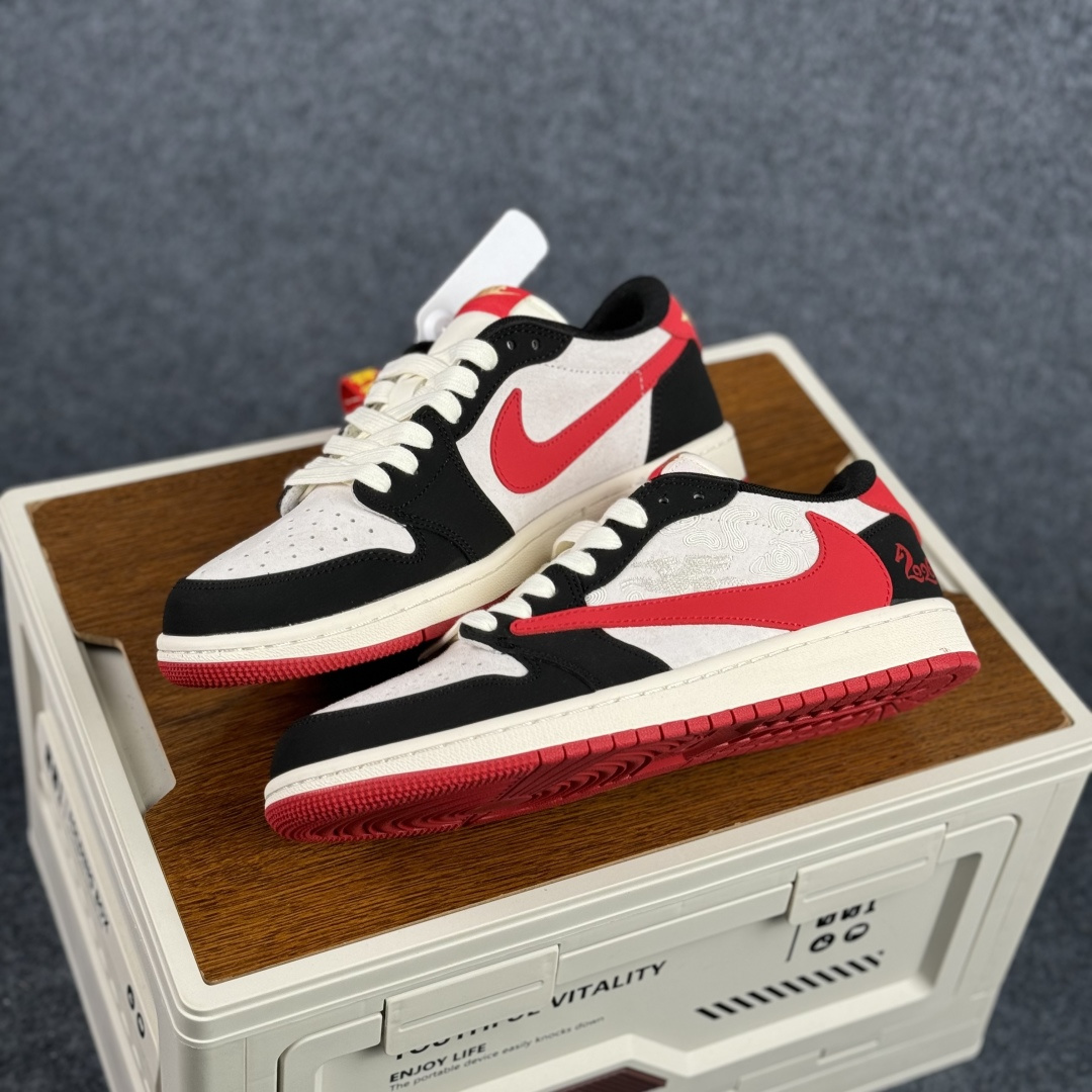 Air Jordan 1 Low AJ1 乔1 马年限定 高端定制 倒钩低帮复古篮球鞋 FF9989-014 Air Jordan 1 Low AJ1 乔1 马年限定 高端定制 倒钩低帮复古篮球鞋 FF9989-014