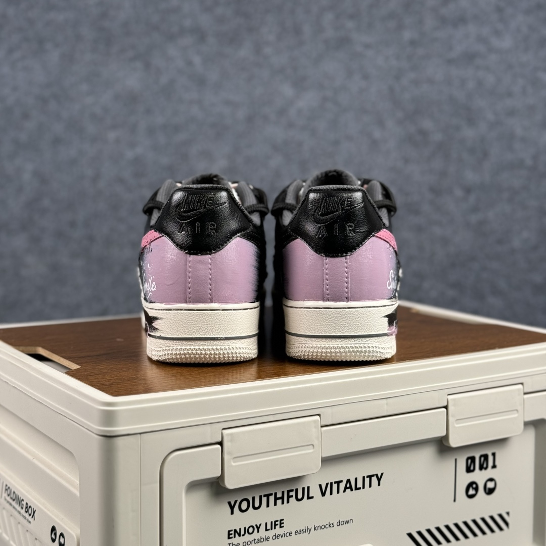 Nike Air Force 1'07 Low ”Midnight Starburst” 手绘涂鸦 暗夜星芒 空军一号低帮休闲板鞋 FJ7740-170-Top High Quatity Cheap Sneakers Fashion Clothing Clothes Bags handbags Shoes of all Brand wholesale With The best Quality And Beautiful Price from China Factory Chinese suppliers wholesaler seller Nike Air Force 1'07 Low ”Midnight Starburst” 手绘涂鸦 暗夜星芒 空军一号低帮休闲板鞋 FJ7740-170