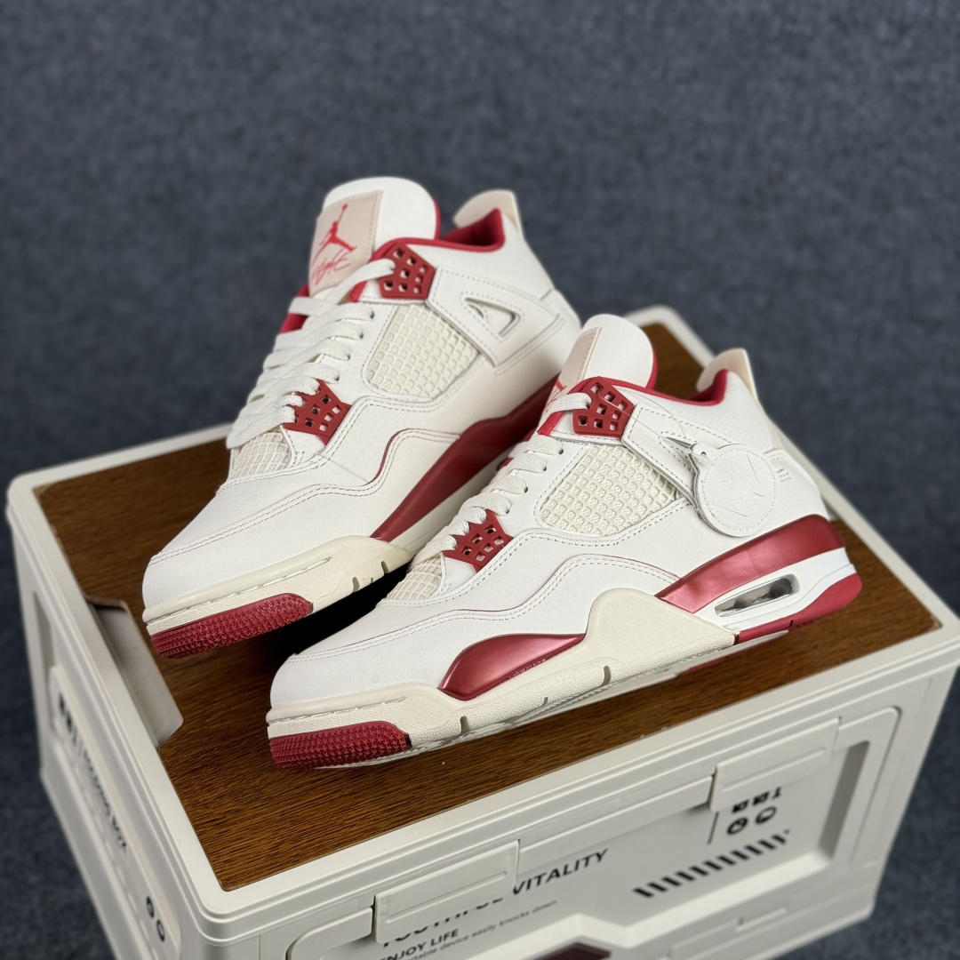 300 W版 Air Jordan AJ4 ”Metallic Gold” 红色情人节 乔丹AJ4代中帮复古休闲篮球鞋 HV0823-108-Chinese UA Cheap High Quatity Brand Clothes Bags handbags Sneakers wholesale wholesaler seller from China Factory suppliers Fashion Clothing Shoes best Quality Beautiful Price 300 W版 Air Jordan AJ4 ”Metallic Gold” 红色情人节 乔丹AJ4代中帮复古休闲篮球鞋 HV0823-108